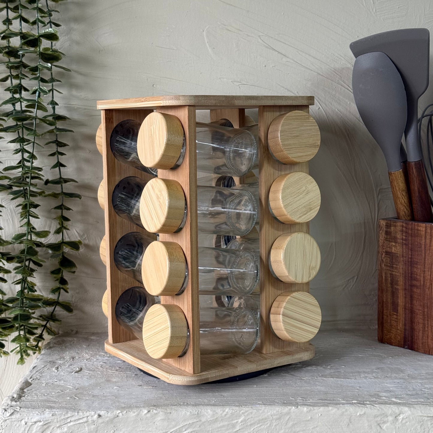 Dönen Bambu Standlı 16 lı Cam Baharatlık Seti Kare Model KOD:108