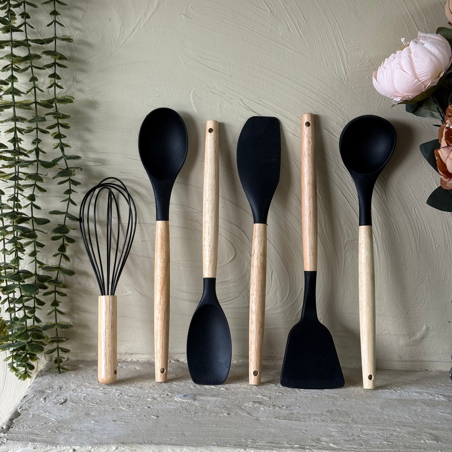 Kully Bambu Saplı Silikon Kepçe Seti 6 Adet Siyah KOD:1-8