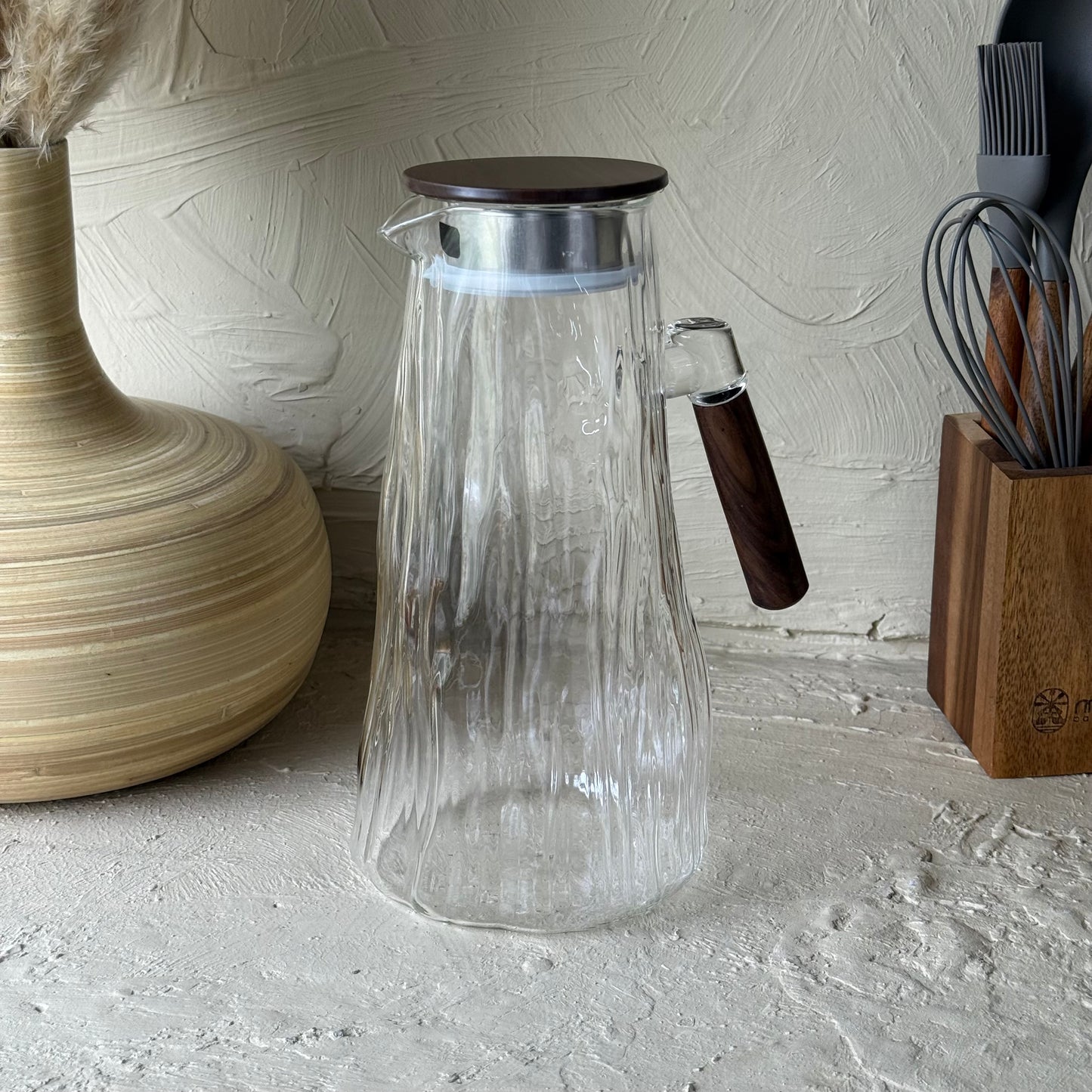 Arow Mild Borosilikat Cam Sürahi Akasya Kapaklı 1800 ml KOD:6507