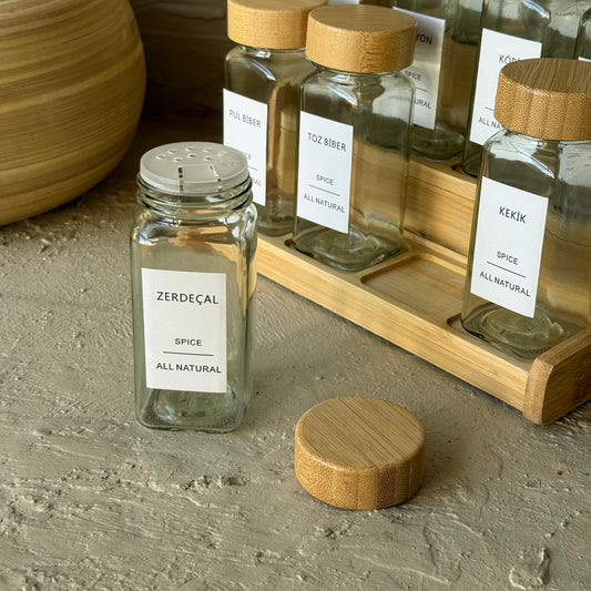 Aden Bambu Standlı 12 li Bambu Kapaklı Kare Baharatlık Seti 120 ml Stiker Hediyeli KOD:10270