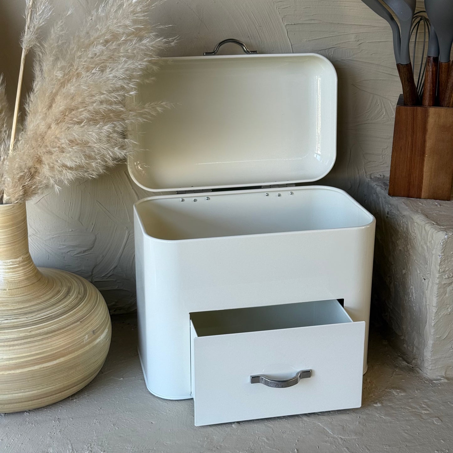 Vintage Çekmeceli Metal Ekmeklik Krem KOD:019