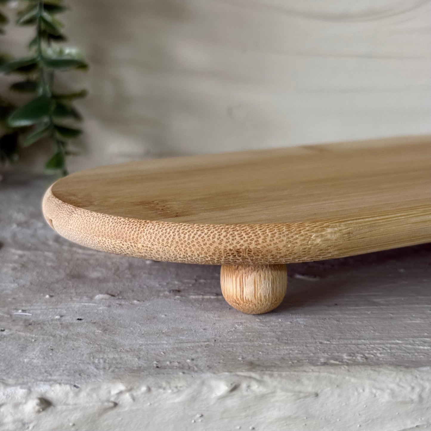Molino Top Ayaklı Oval Bambu Sunumluk