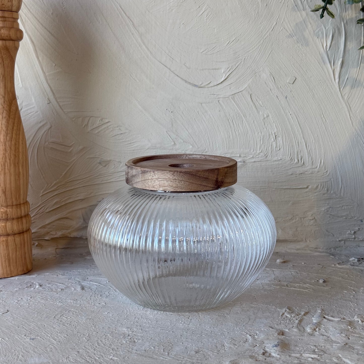 Milary Akasya Ağacı Kapaklı Çizgili Tombul Model Kavanoz KOD:114