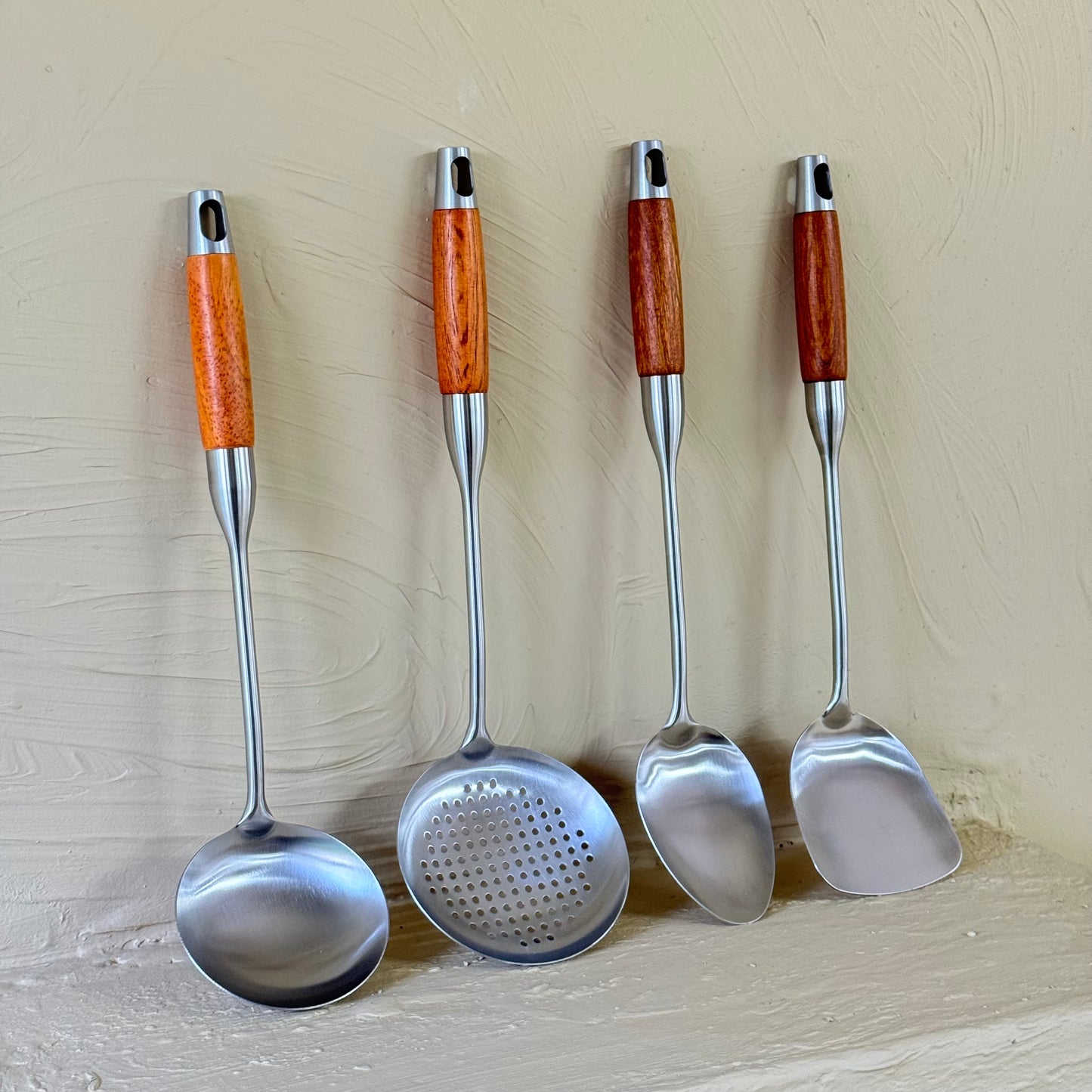 Masterchef 2 Paslanmaz Çelik Akasya Ağacı Tutmalı Mutfak Seti 4 Parça