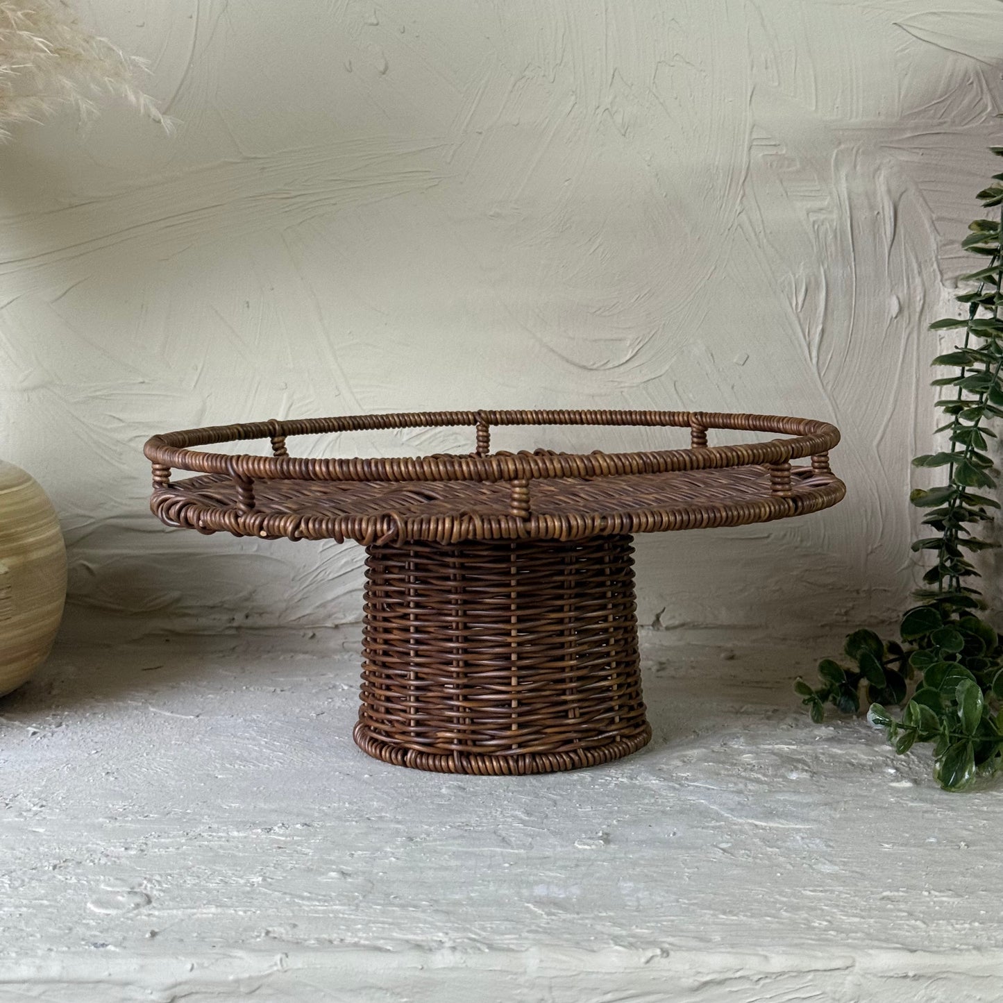 Rattan Ayaklı Yuvarlak Meyvelik Sunumluk Kahve Rengi