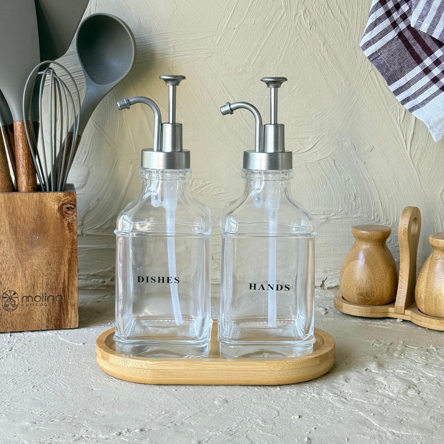 Arow Gael Model Kare Bambu Oval Standlı İkili Cam Sıvı Sabunluk Seti Gri KOD:1015