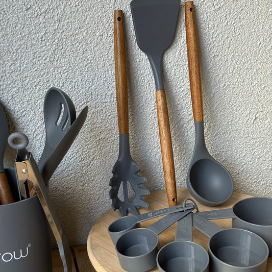 Maylis Akasya Ağacı Saplı 22 Parça Silikon Mutfak Seti Gri (SÜPER FİYAT)