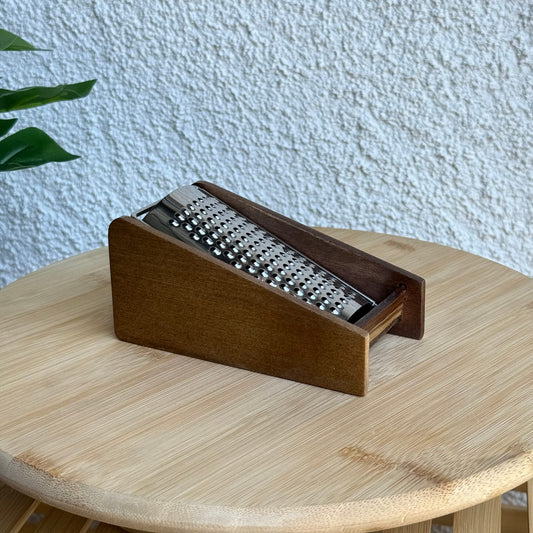 Akasya Ağacı Hazneli Sarımsak Rende