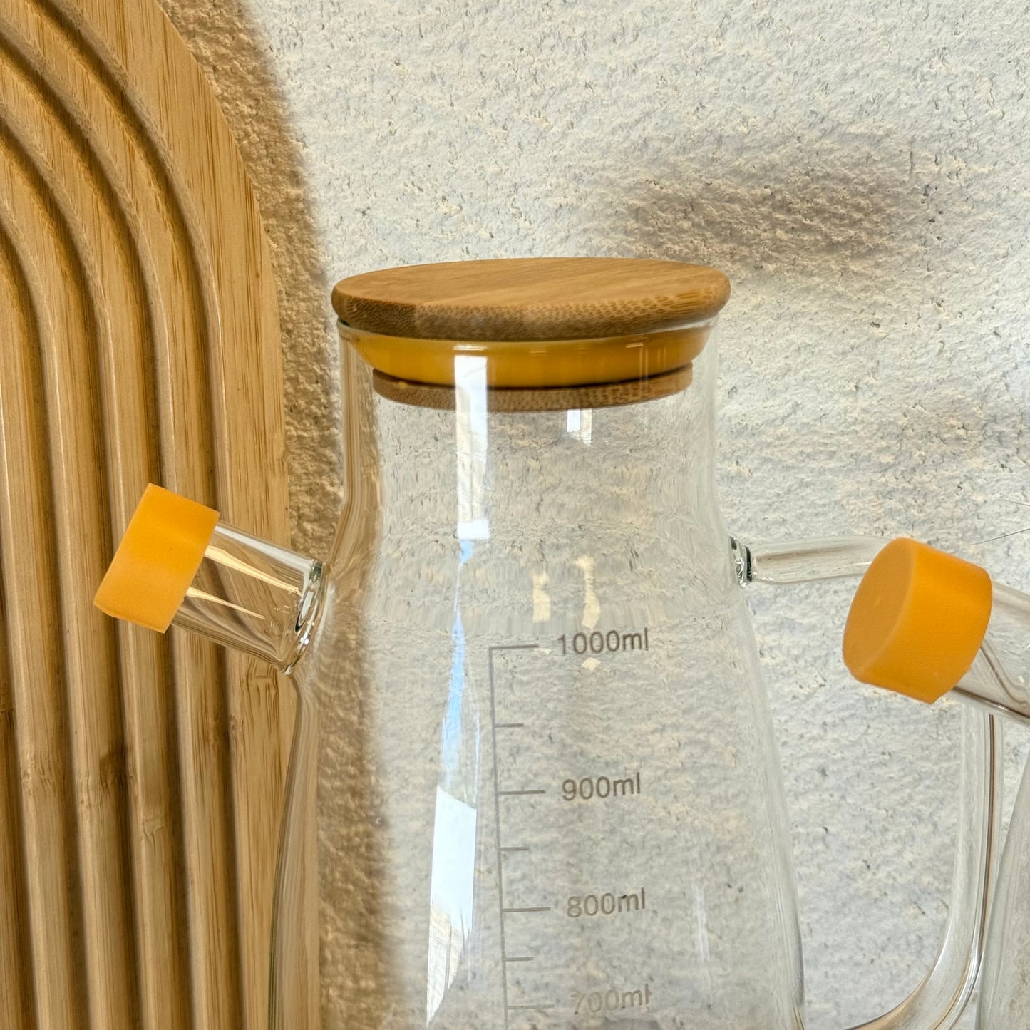 Terci Ahşap Standlı İkili Borosilikat Cam Bambu Kapaklı Yağlık Seti