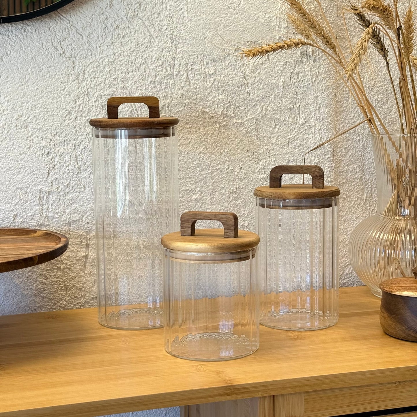 Liza 3 Boy Çizgili Silindir Akasya Ağacı Kapaklı Kavanoz Seti 650 ml, 950 ml, 1550 ml