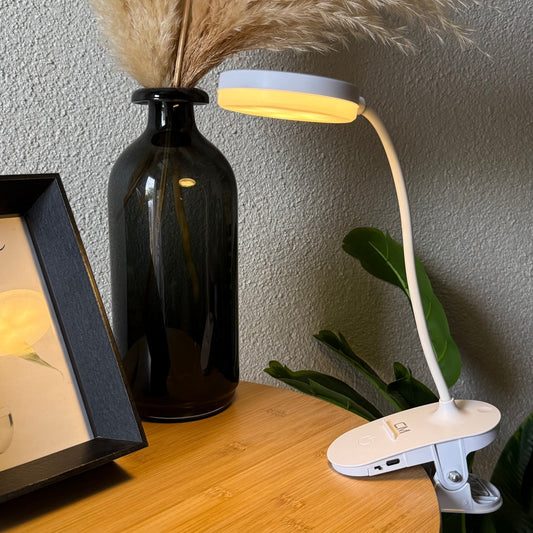 Carol 3 Renk Mandalı Şarjlı Led Masa Üstü Lamba