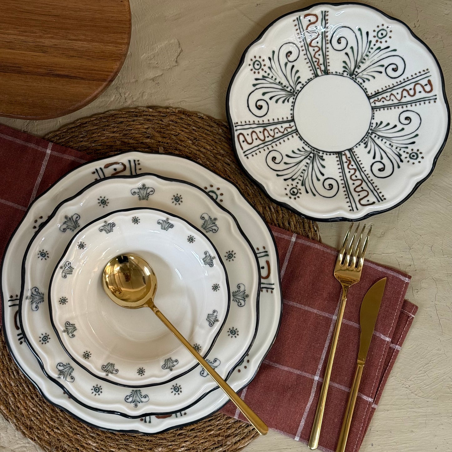 Porser 24 Parça Porselen Yemek Takımı 6 Kişilik KOD:HELEN