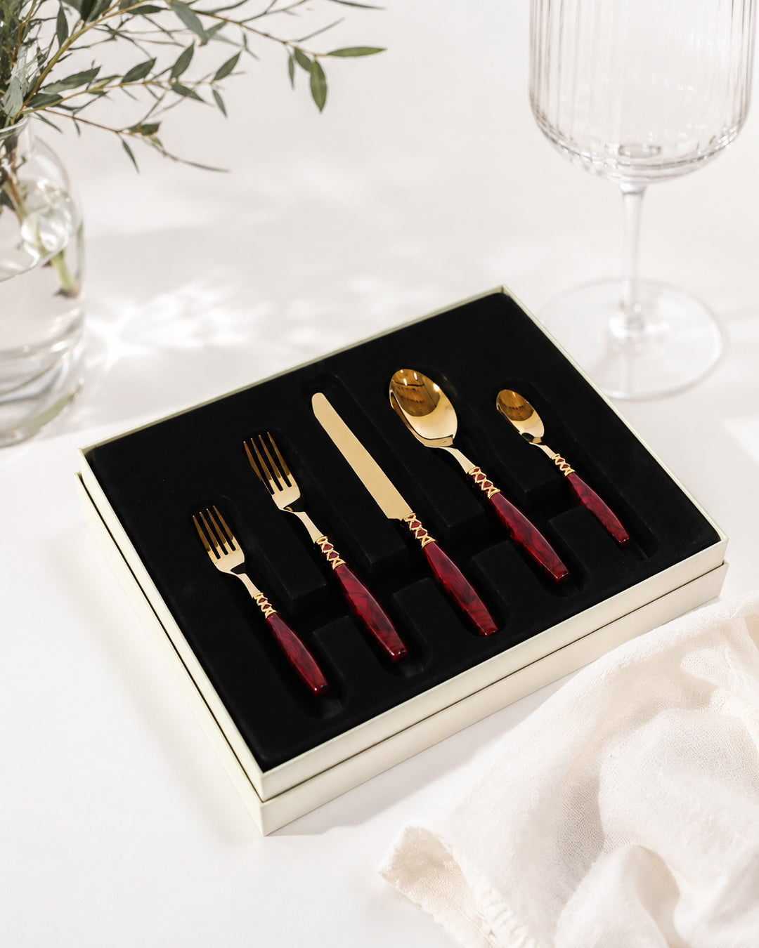 Çatal Bıçak Kaşık Takımı Red Gold 30 Parça  Tr-7028
