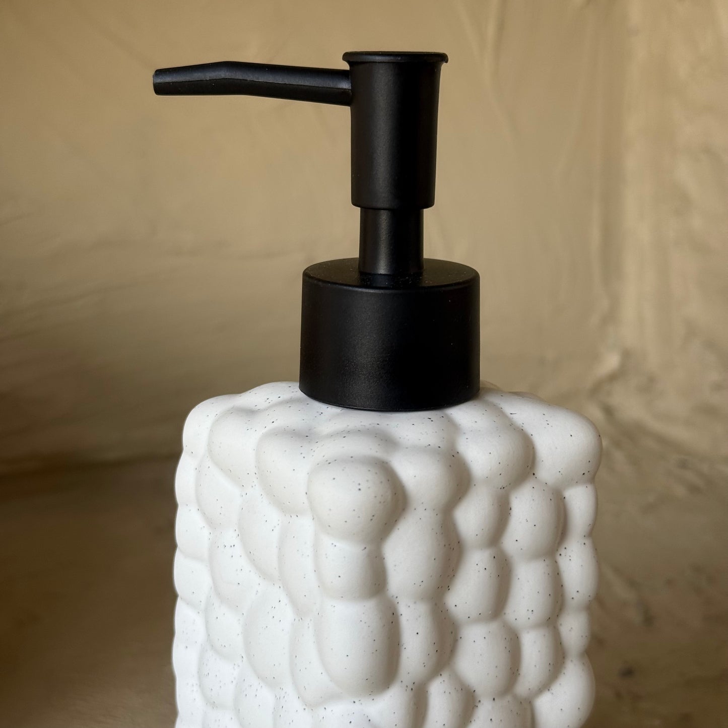 Bubble Porselen Model Sıvı Sabunluk Beyaz KOD:1389