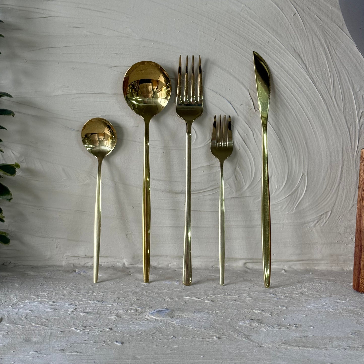 Zra Model 30 Parça 6 Kişilik Çatal Kaşık Bıçak Seti Gold (Çok Satanlarda)