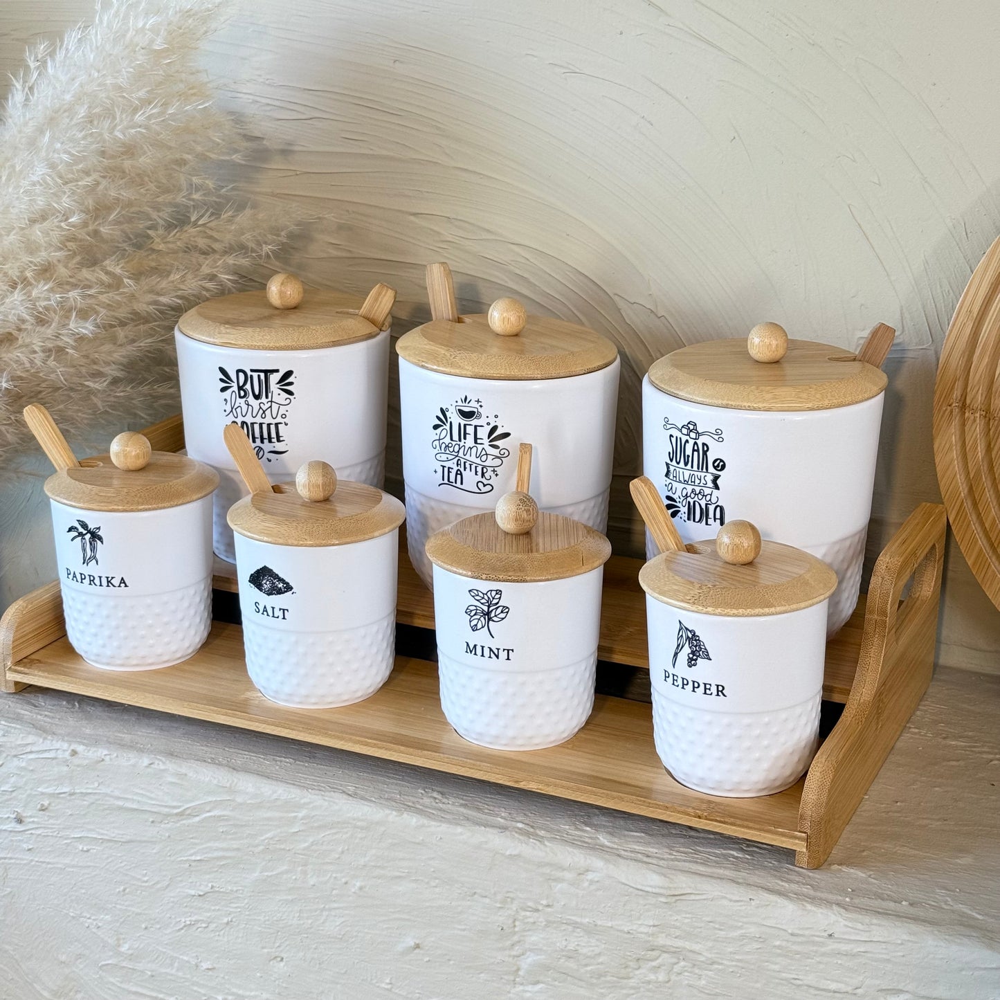 Tutku Bambu Standlı Kaşıklı 7 Li Baharatlık Seti KOD:TT-10