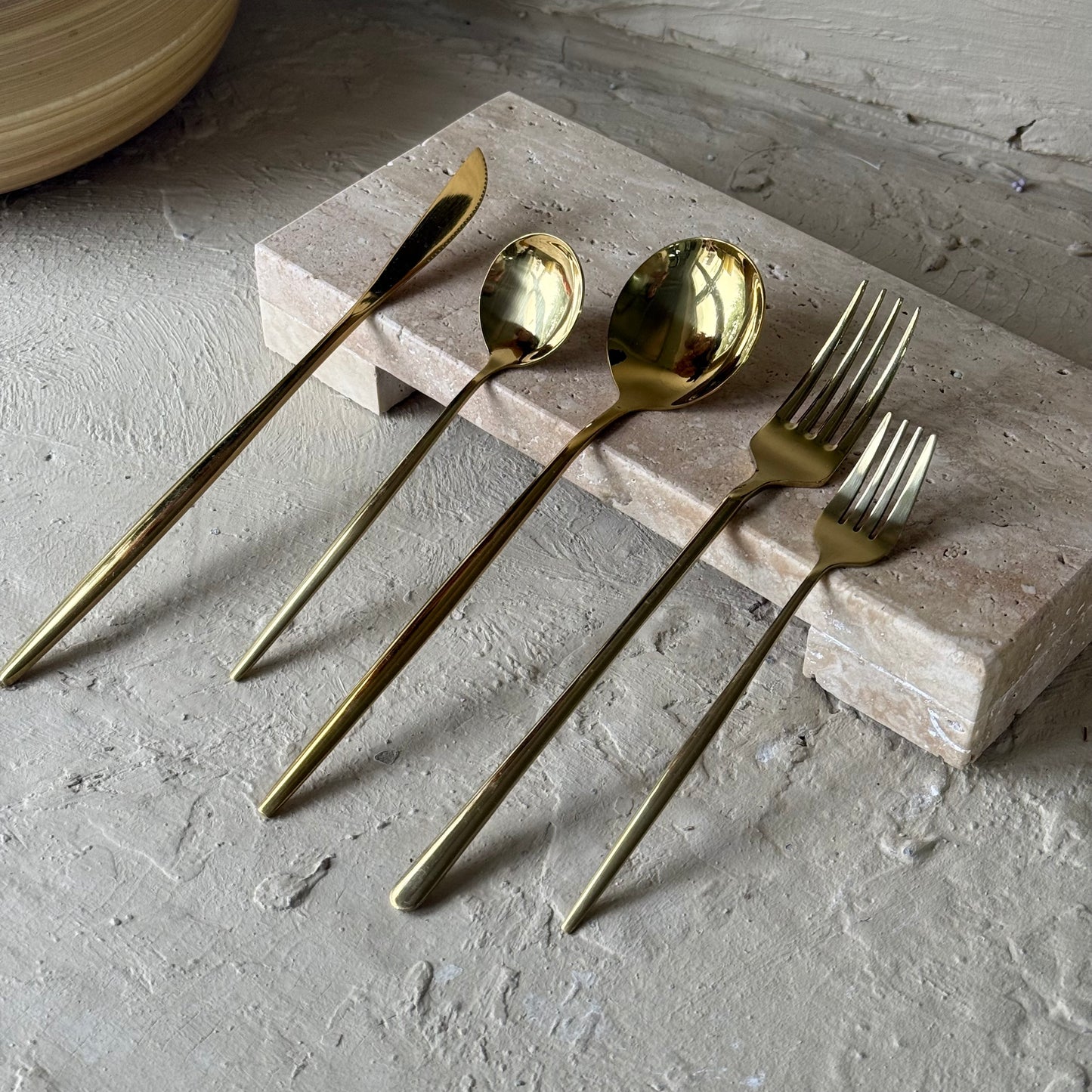 Zra Model 30 Parça 6 Kişilik Çatal Kaşık Bıçak Seti Gold (Çok Satanlarda)