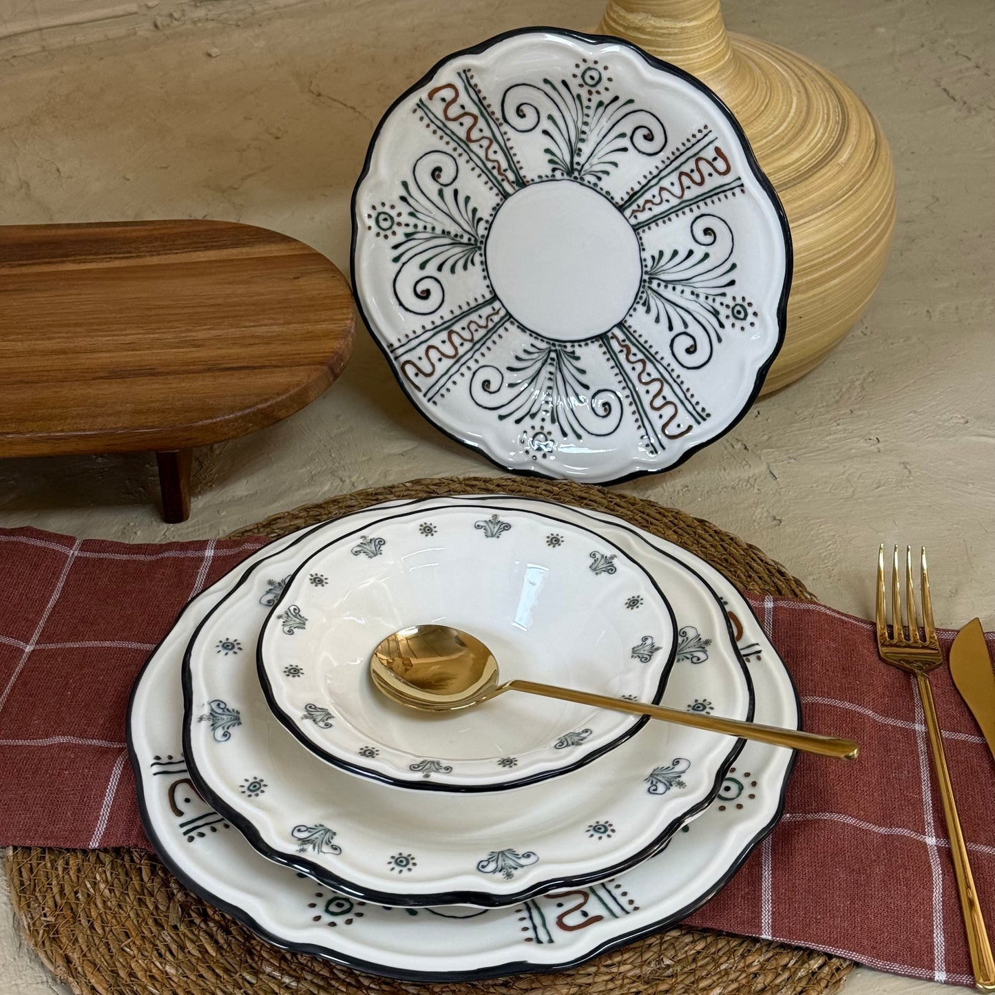 Porser 24 Parça Porselen Yemek Takımı 6 Kişilik KOD:HELEN