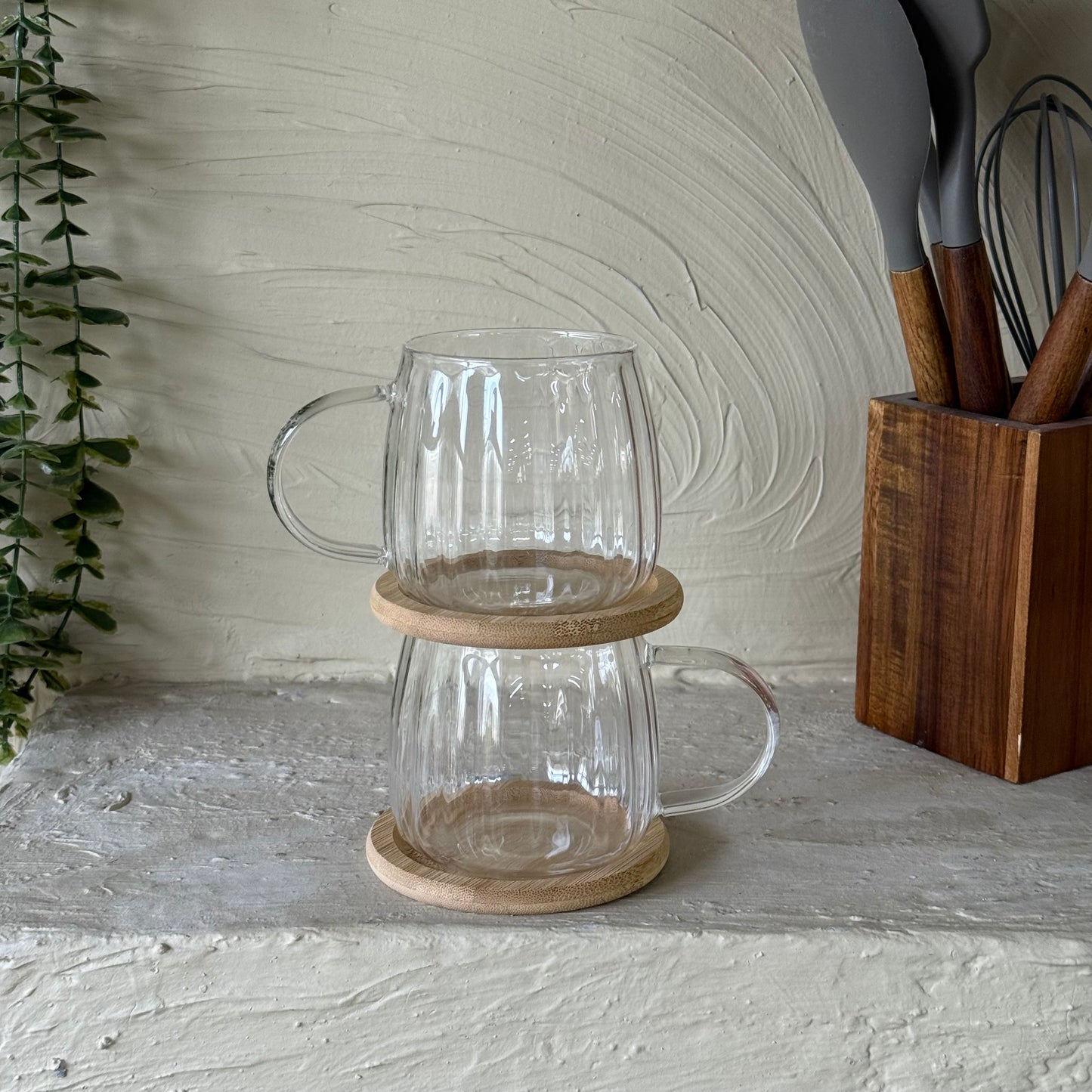 Tutku Bambu Standlı Borosilikat Cam İkili Kupa Seti Çizgili Tombul Model