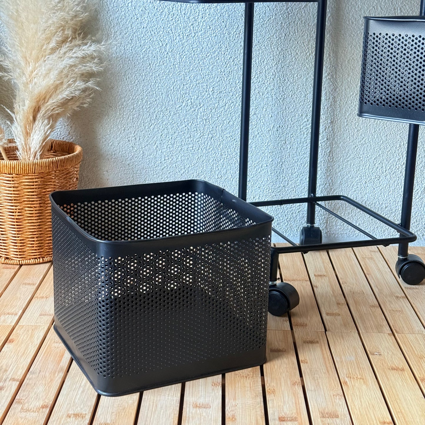 Evanev 3 Katlı Açılır Kapanır Tekerlikli Kare Ferforje Sebzelik Siyah KOD:1058K