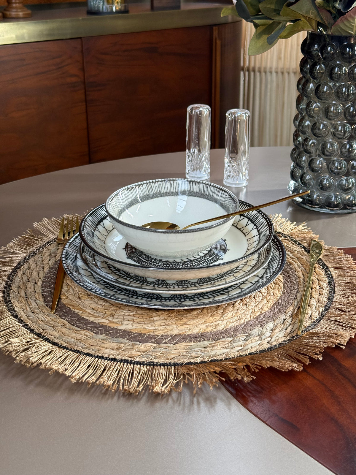 Black-White 24 Parça Porselen Yemek Takımı 6 Kişilik (stately)