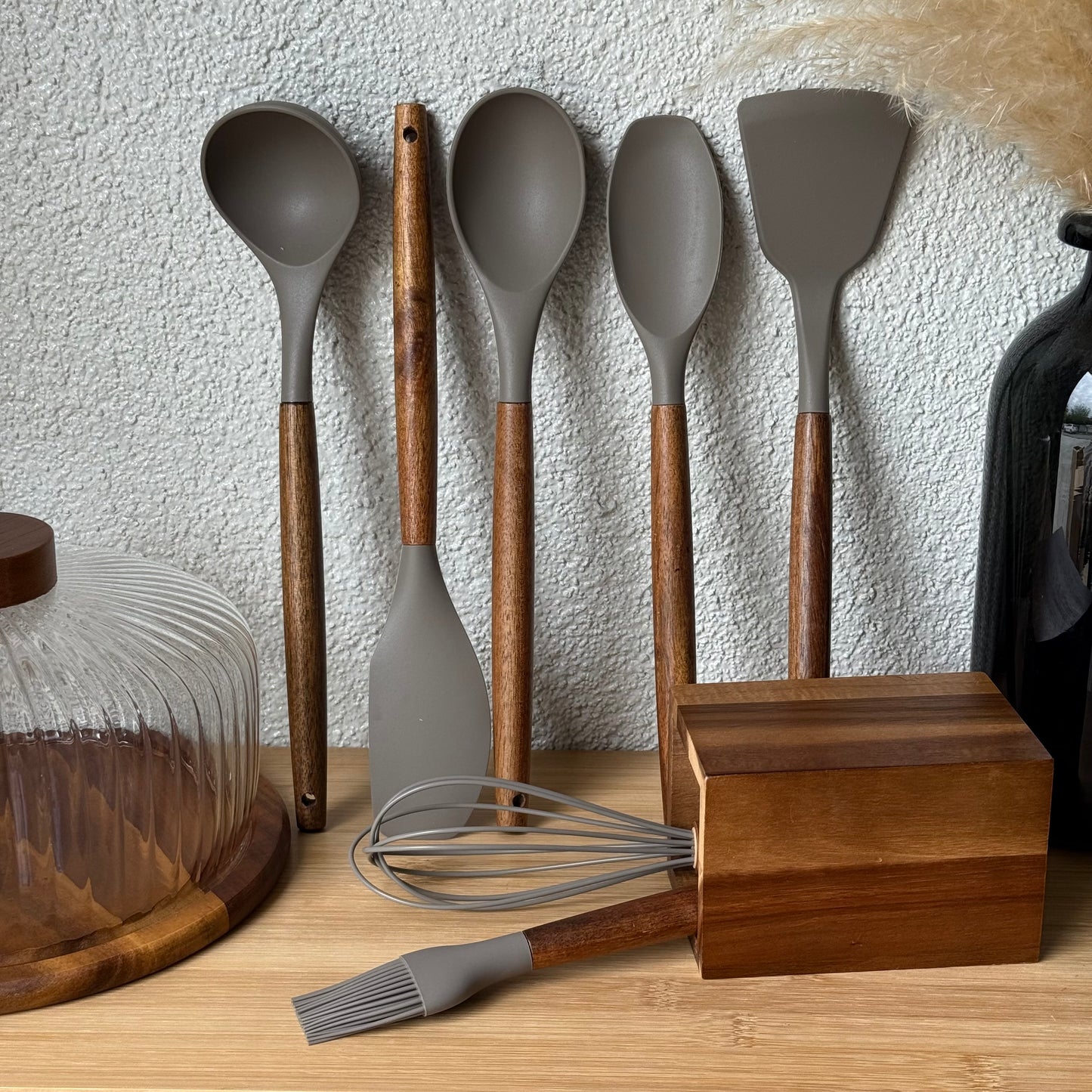 Molino Akasya Ağacı Standlı Silikon Mutfak Seti 8 Parça Bej