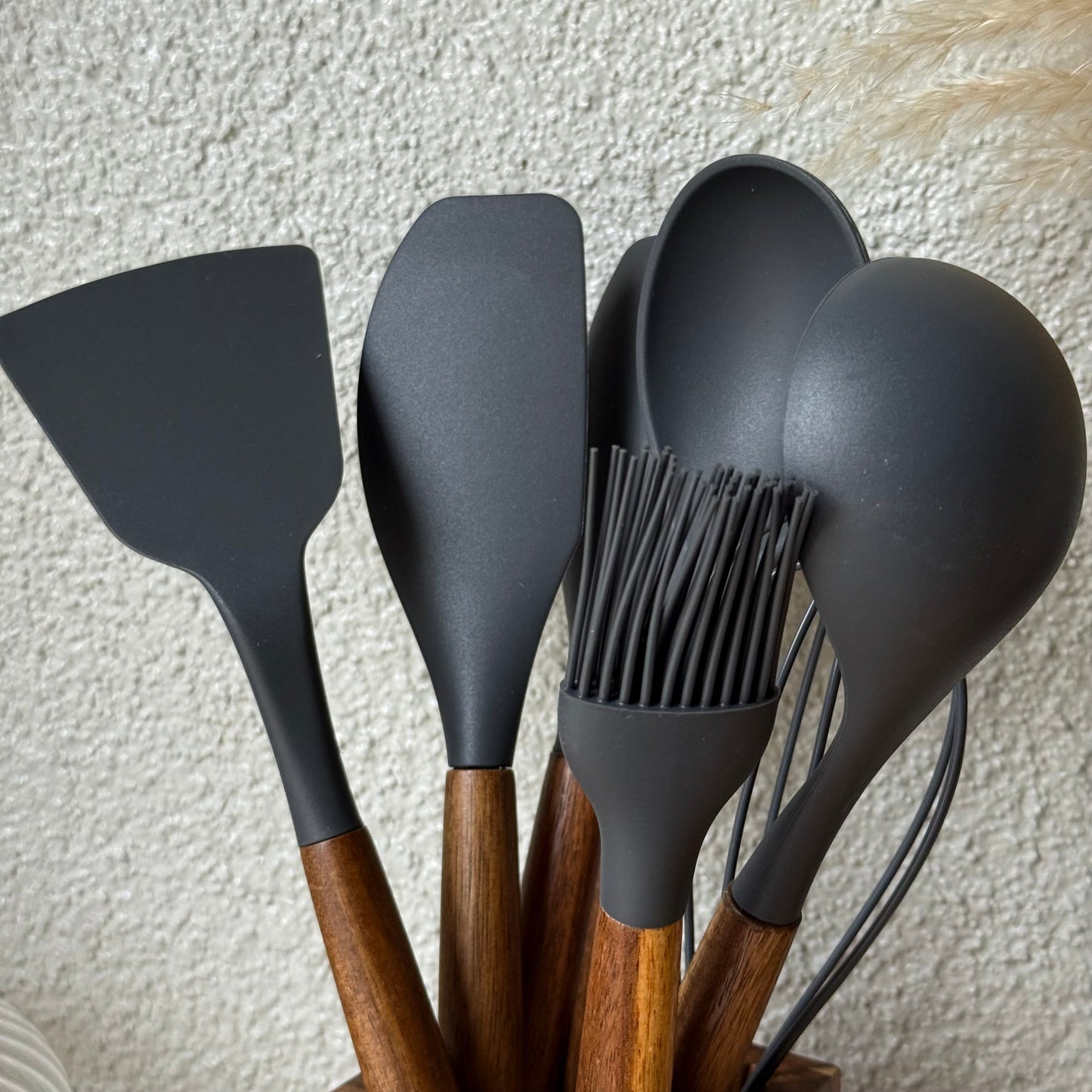 Molino Akasya Ağacı Standlı Silikon Mutfak Seti 8 Parça Gri