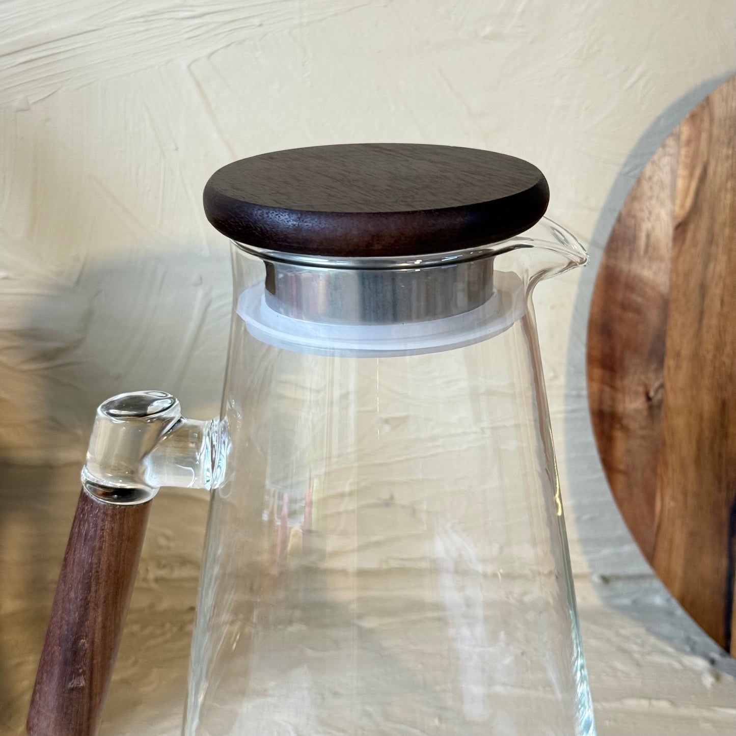 Milay Akasya Ağacı Kapaklı Düz Model Cam Sürahi 1700 ml KOD:243