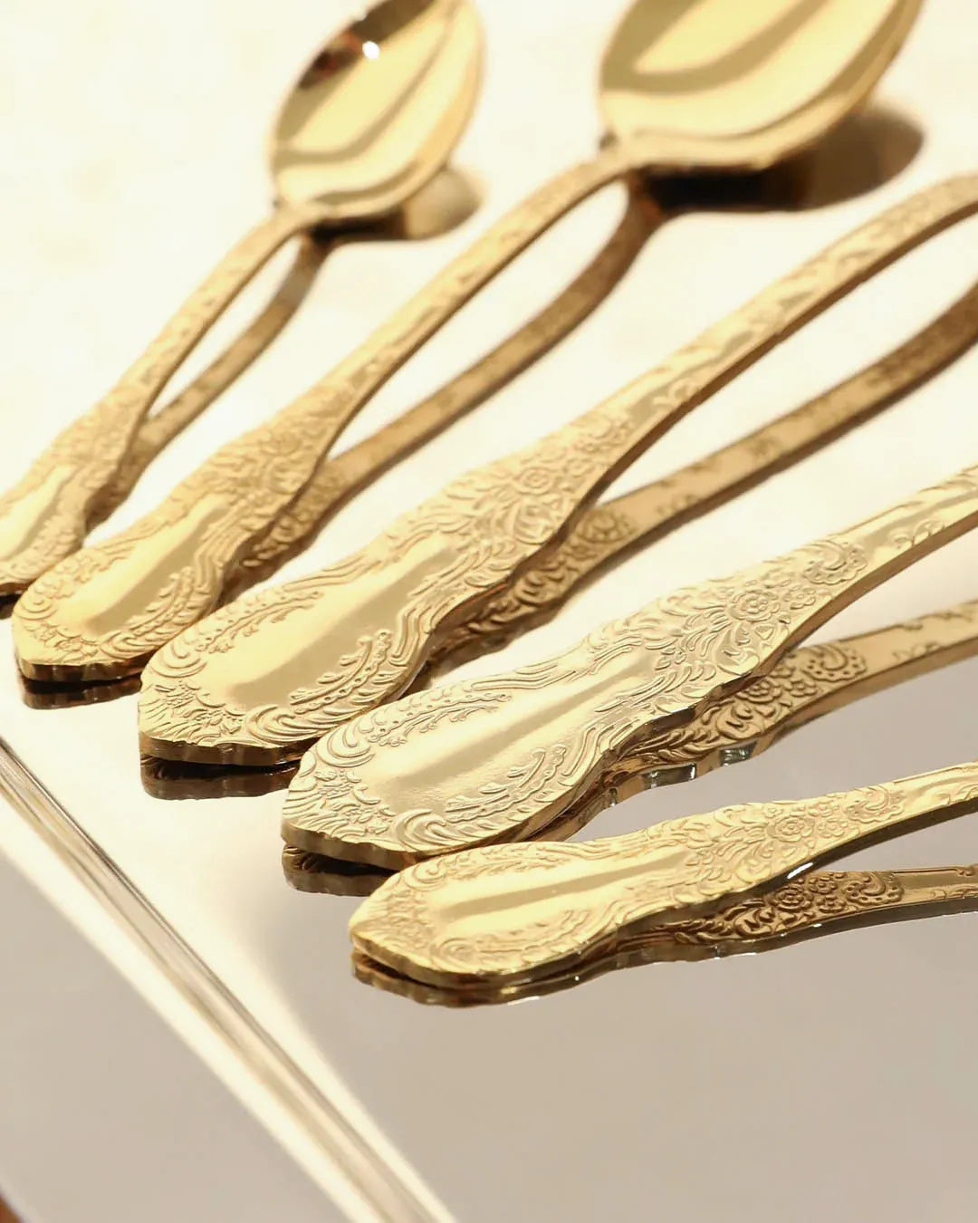 Zümrüt Lüks Vintage Oymalı Gold 18/10 Paslanmaz Çelik Çatal Kaşık Takımı