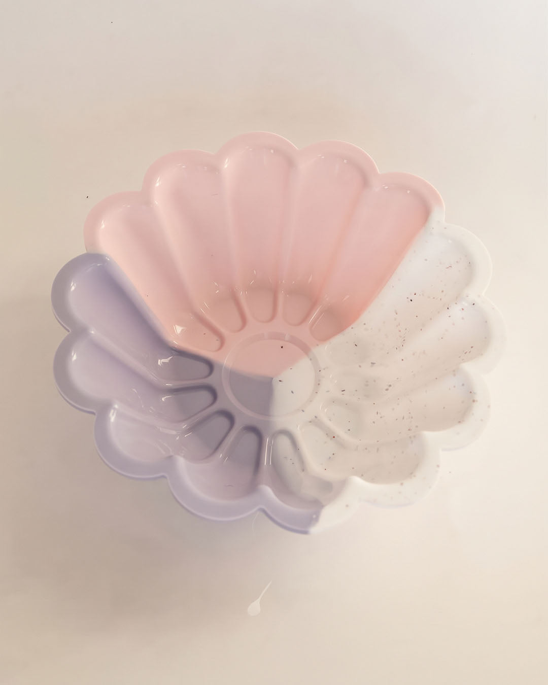 Dalgalı Dilimli Pastel Renk Geçişli Silikon Pasta ve Kek Kalıbı P1608