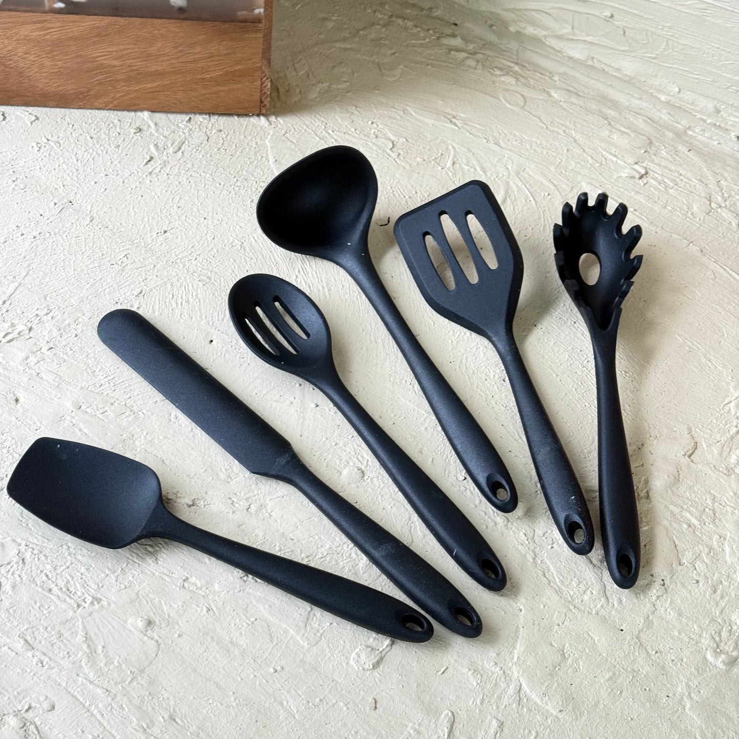 Arow 6 Parça Silikon Mutfak Seti Siyah KOD:6109