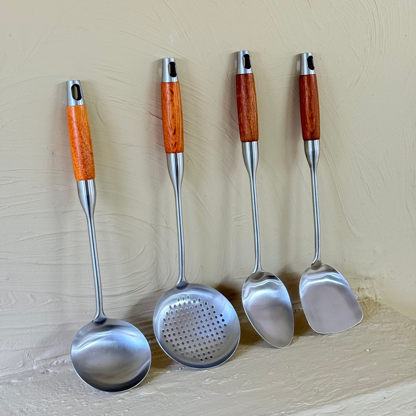 Masterchef 2 Paslanmaz Çelik Akasya Ağacı Tutmalı Mutfak Seti 4 Parça