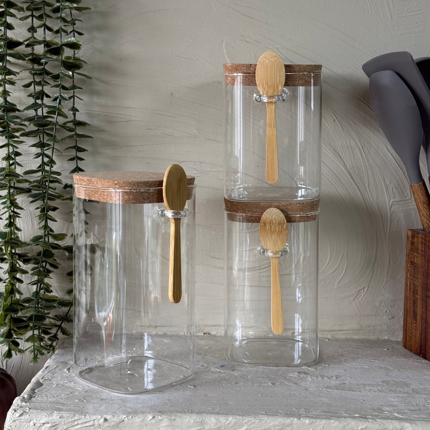 Tutku Mantar Kapaklı Kare Kaşıklı 3 Boy Kavanoz Seti