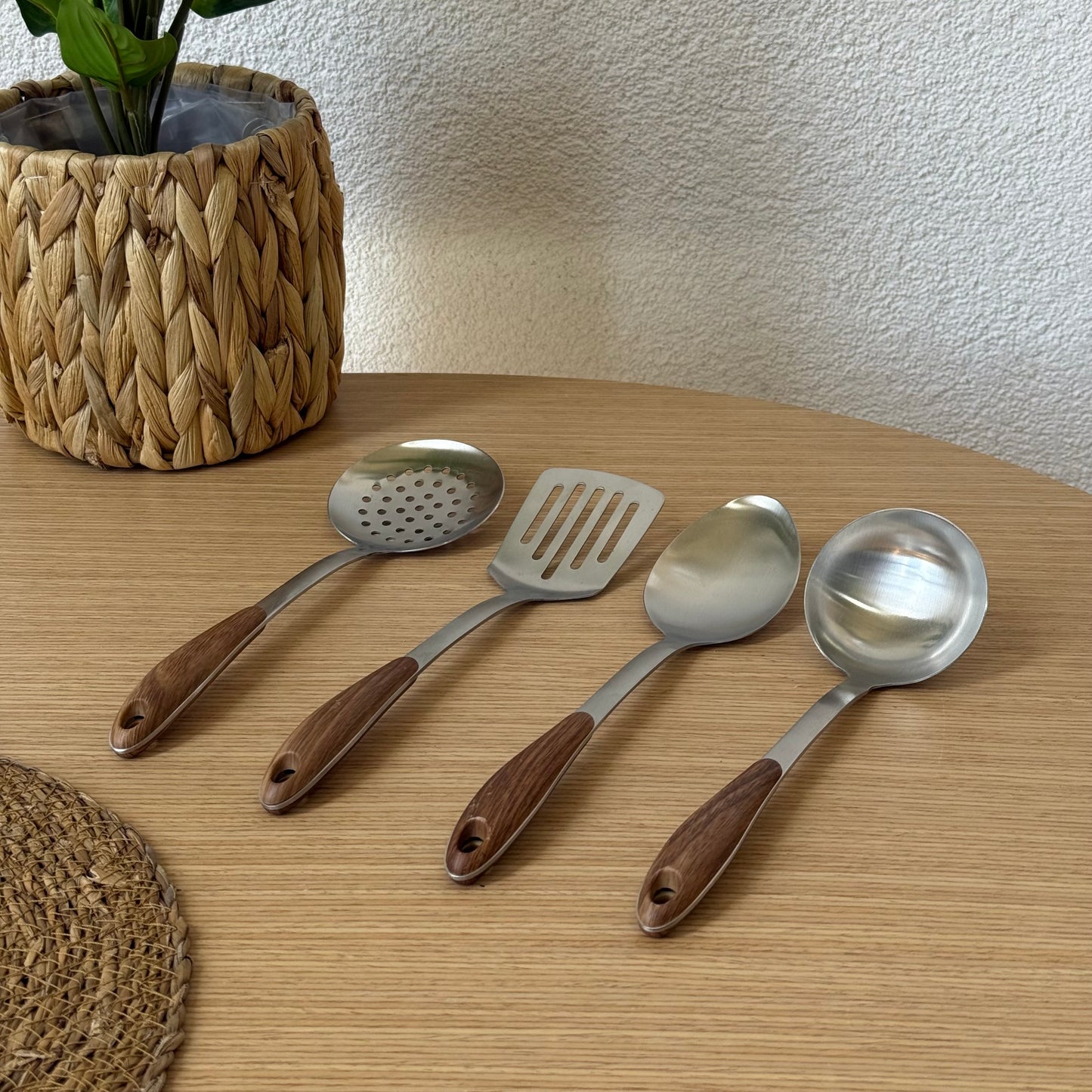 Cookerlly Ahşap Tutmalı Çelik Mutfak Seti 4 Parça KOD:1764-65-66-67