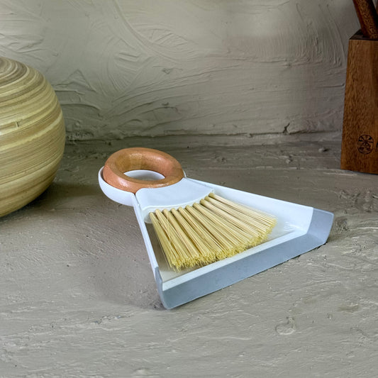 Marina Bambu Tutmalı Kırpıntı Toplayıcı Fırça Beyaz