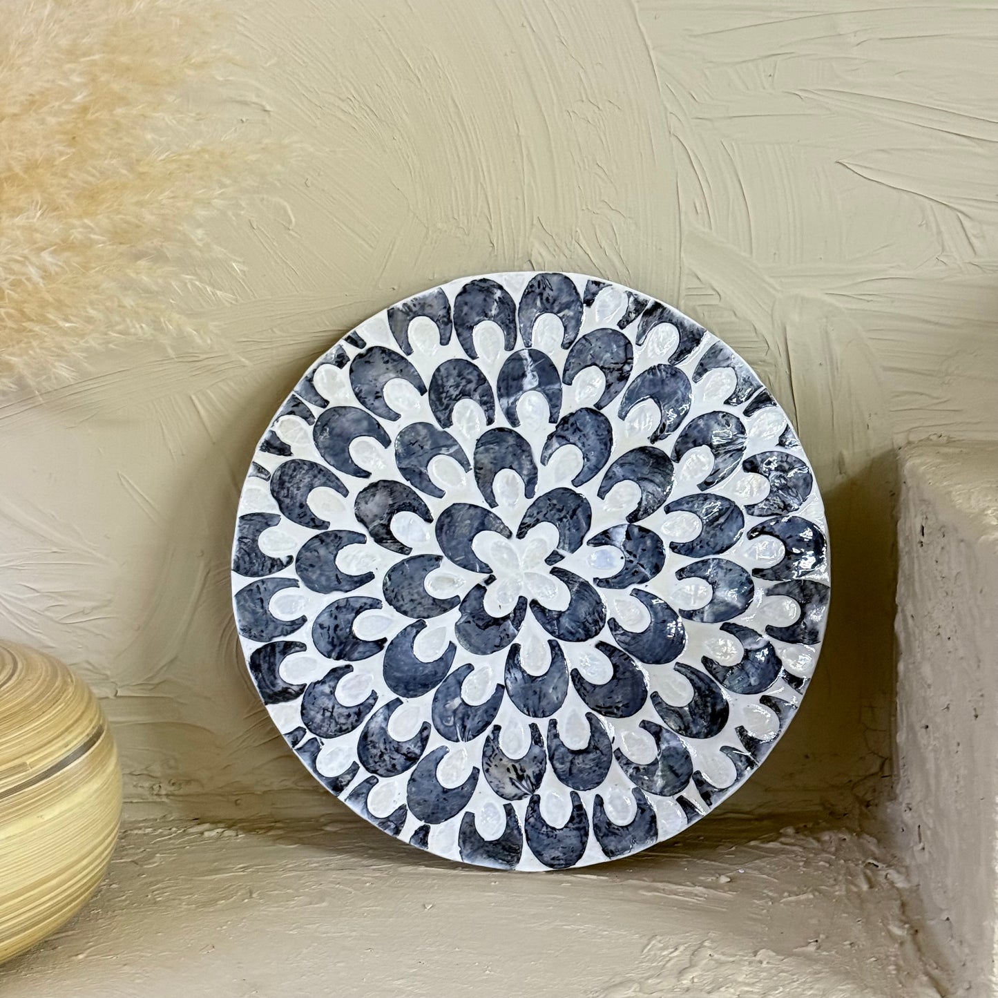 SVR Sedef Dönen Yuvarlak Sunumluk KOD:6183 Siyah-Çiçek