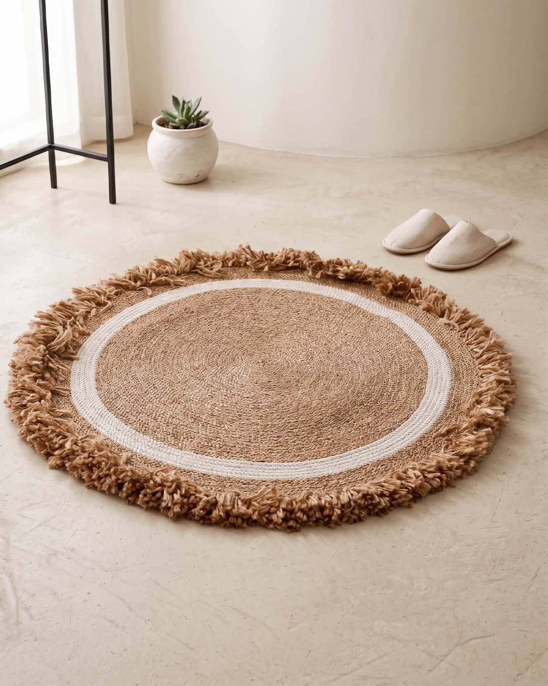 Tuuli Natural Halka Desenli El Dokuma Jüt Yuvarlak Halı – Premium Dekoratif Tasarım Kahve-Krem 100x100