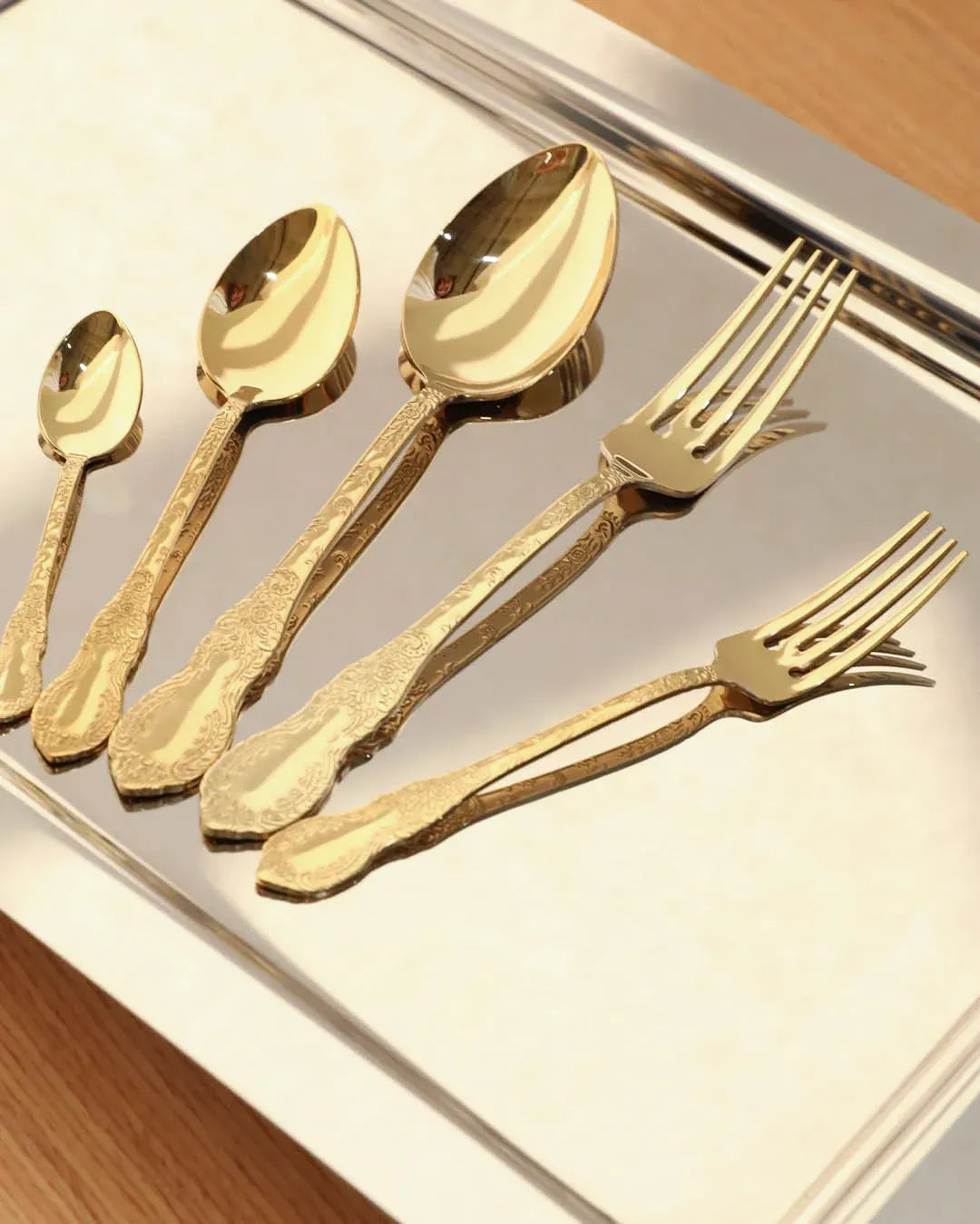 Zümrüt Lüks Vintage Oymalı Gold 18/10 Paslanmaz Çelik Çatal Kaşık Takımı