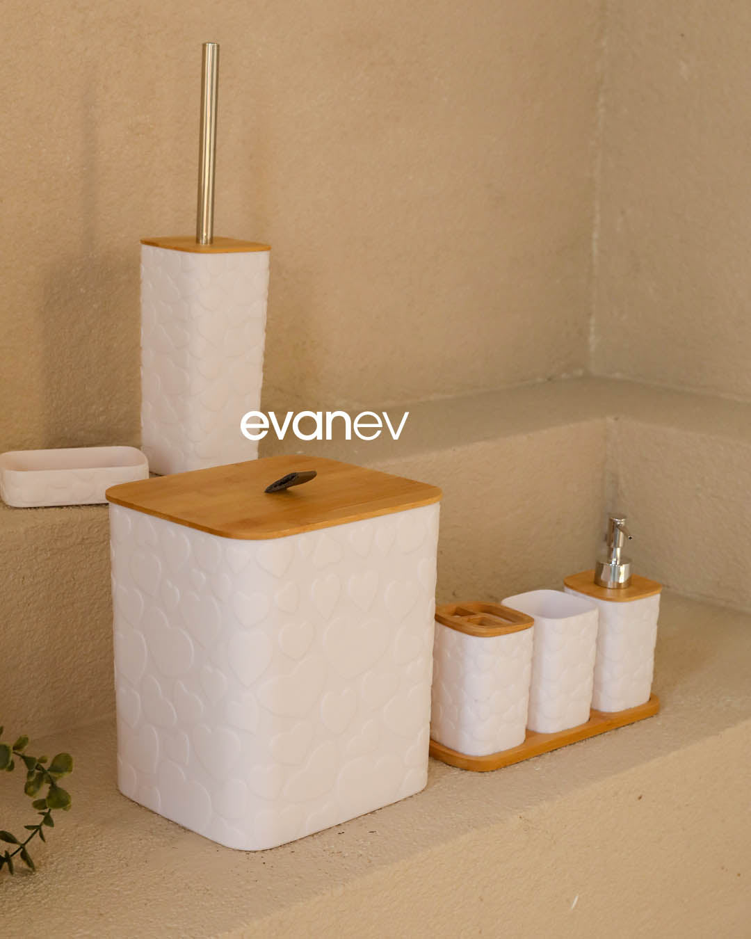 Bambu Detaylı 7 Parça Banyo Seti – Şık, Modern ve Zarif Tasarım