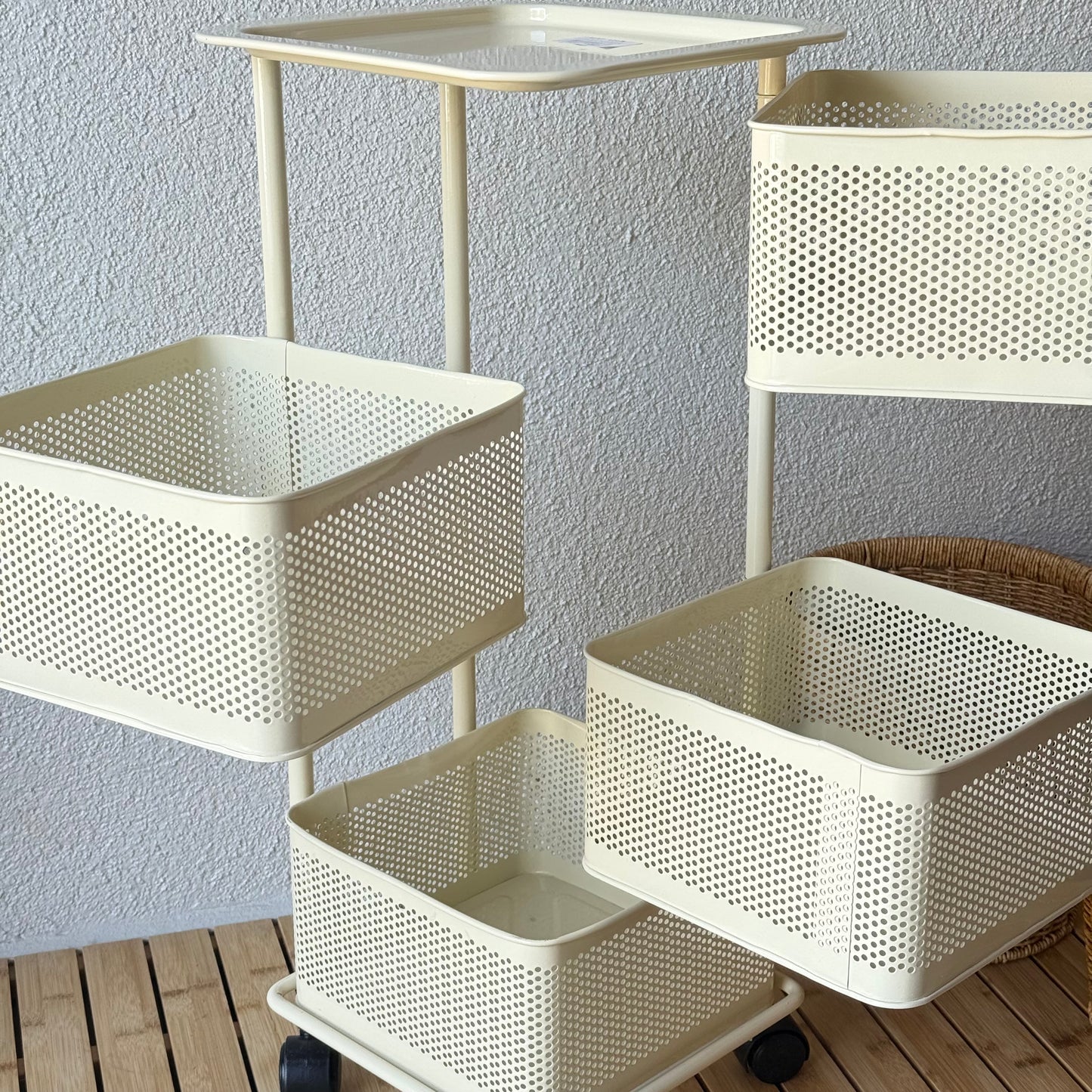 Evanev 4 Katlı Açılır Kapanır Tekerlikli Kare Ferforje Sebzelik Krem KOD:1057K