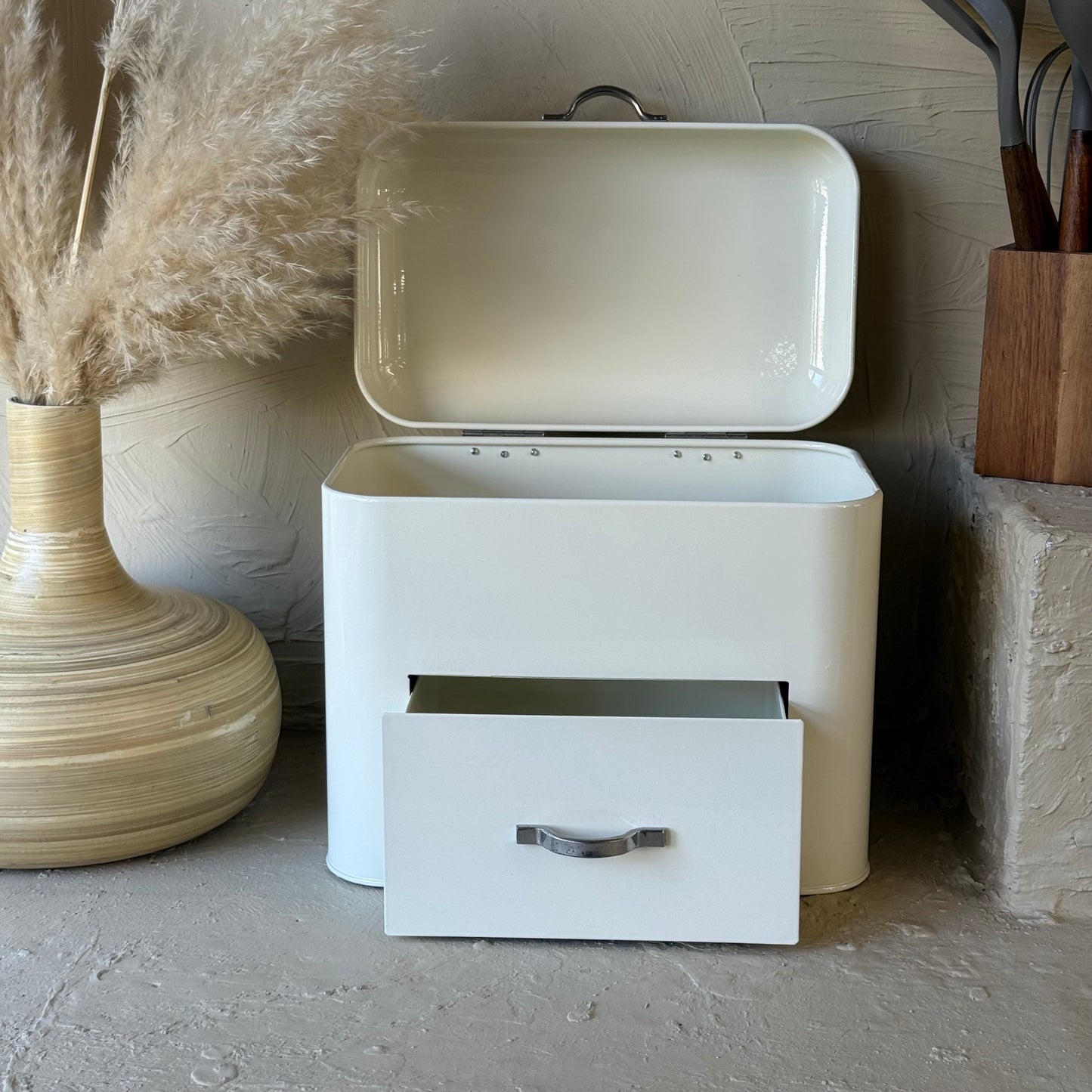 Vintage Çekmeceli Metal Ekmeklik Krem KOD:019