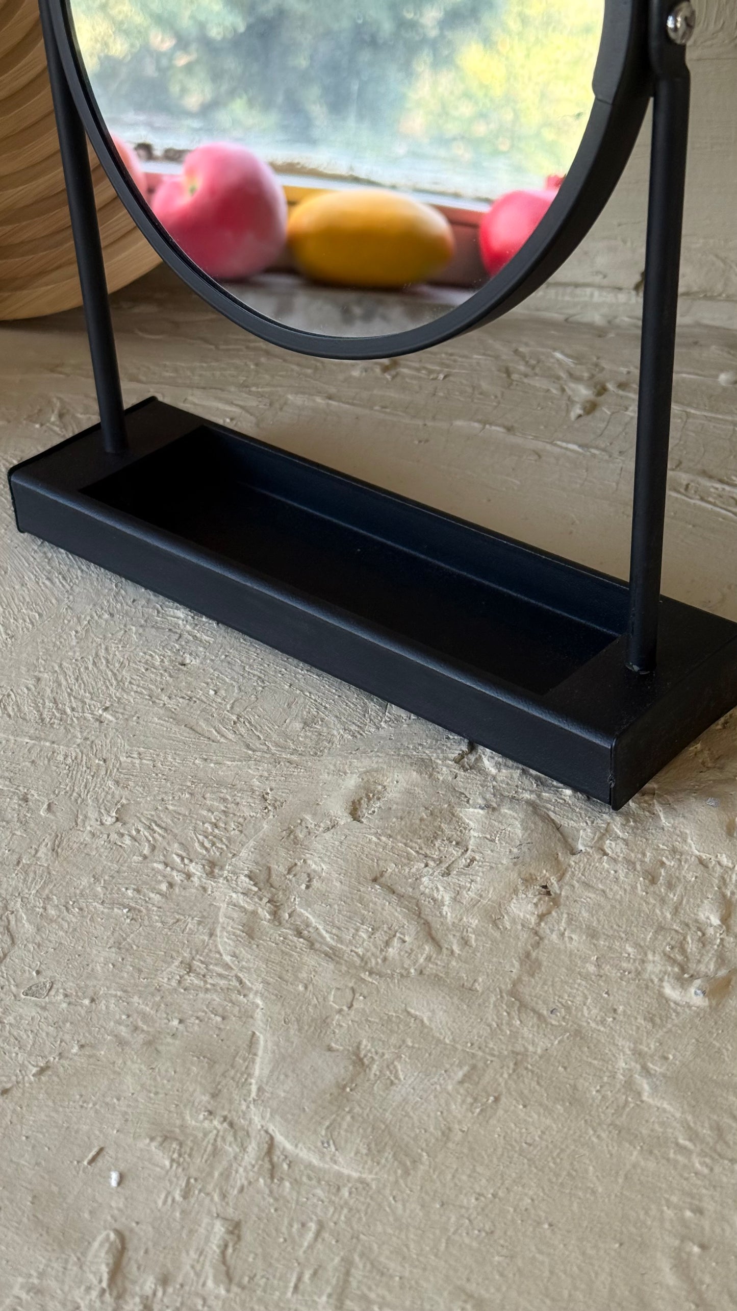 Cora Metal Standlı Yuvarlak Ayna Mat Siyah 25x19 cm KOD:3097