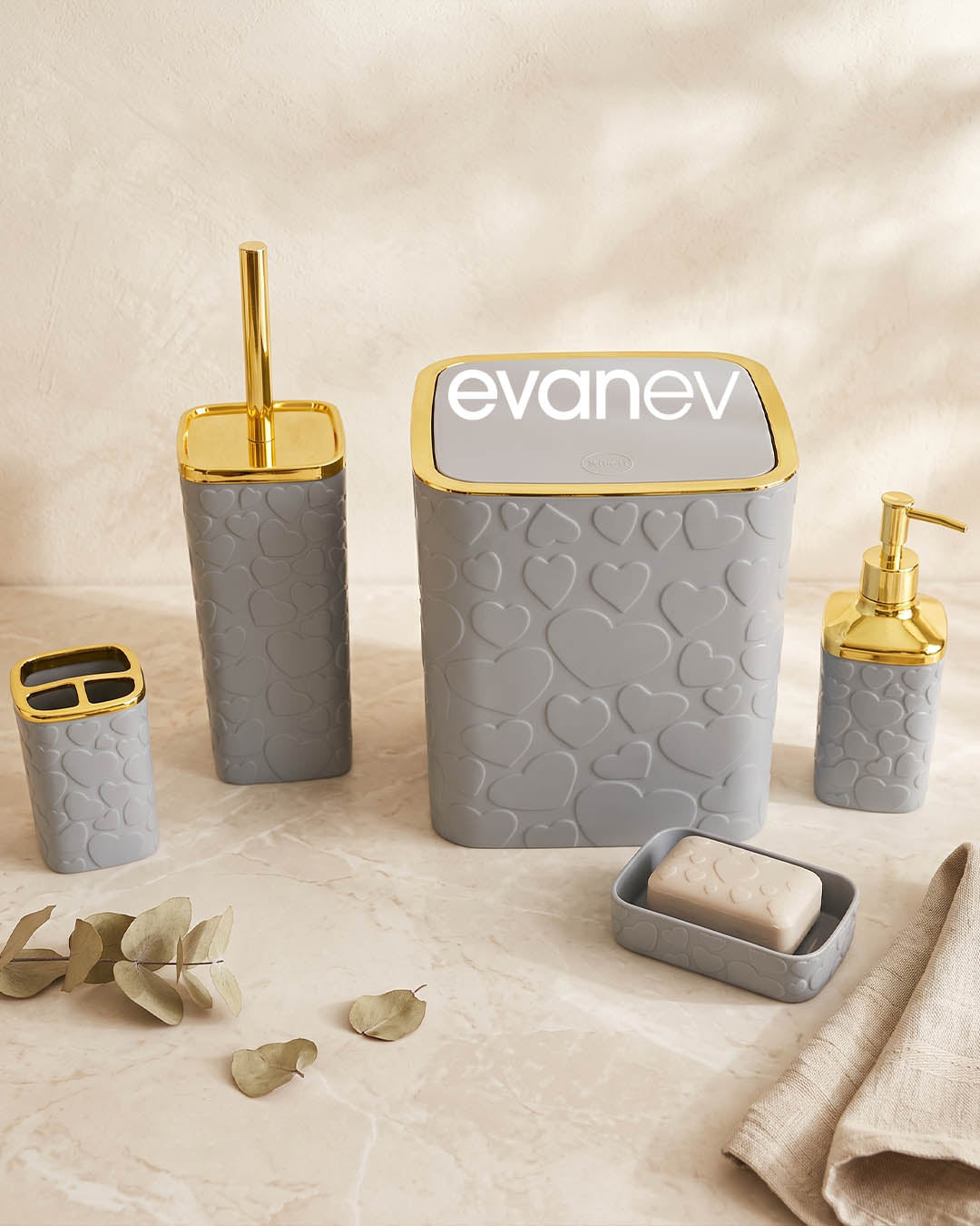 5 Parça Kalp Desenli Banyo Seti Gri ,Gold Kare Tasarım, Click Kapaklı 8 Litre