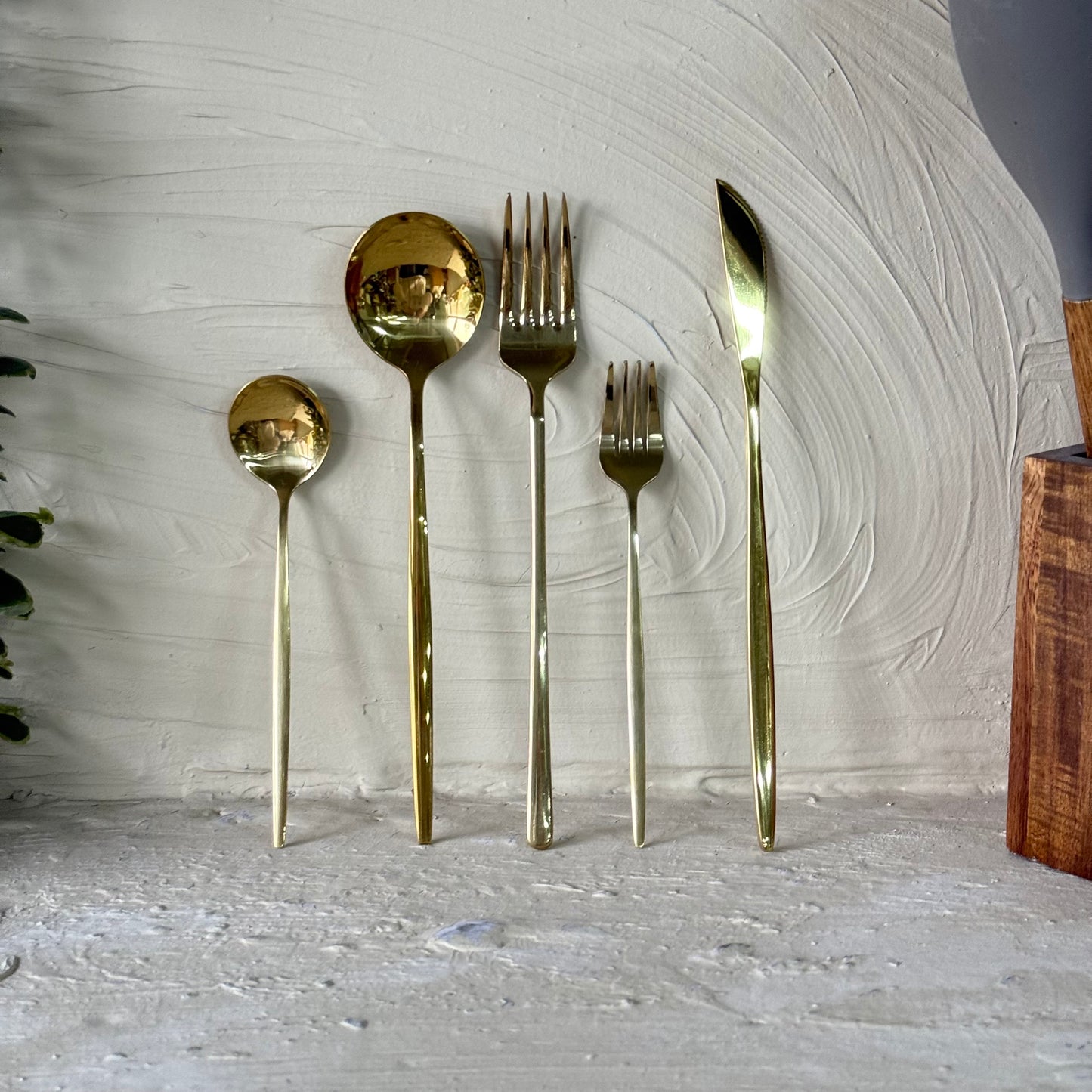 Zra Model 30 Parça 6 Kişilik Çatal Kaşık Bıçak Seti Gold (Çok Satanlarda)