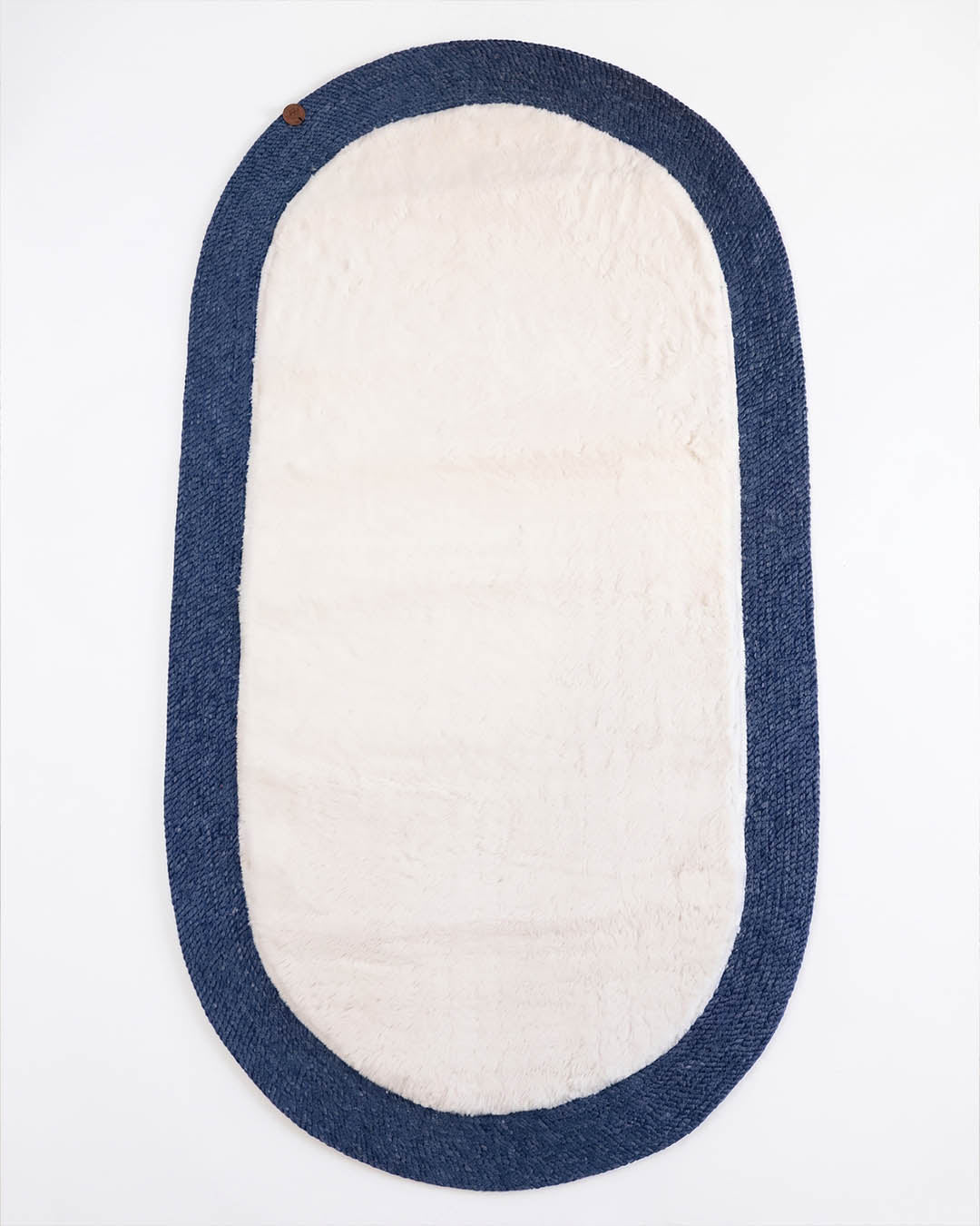 Tuuli Lüks Pelüş Paspas (80x150 cm) – İskandinav Tarzı Yumuşaklık ve Üstün Kalite