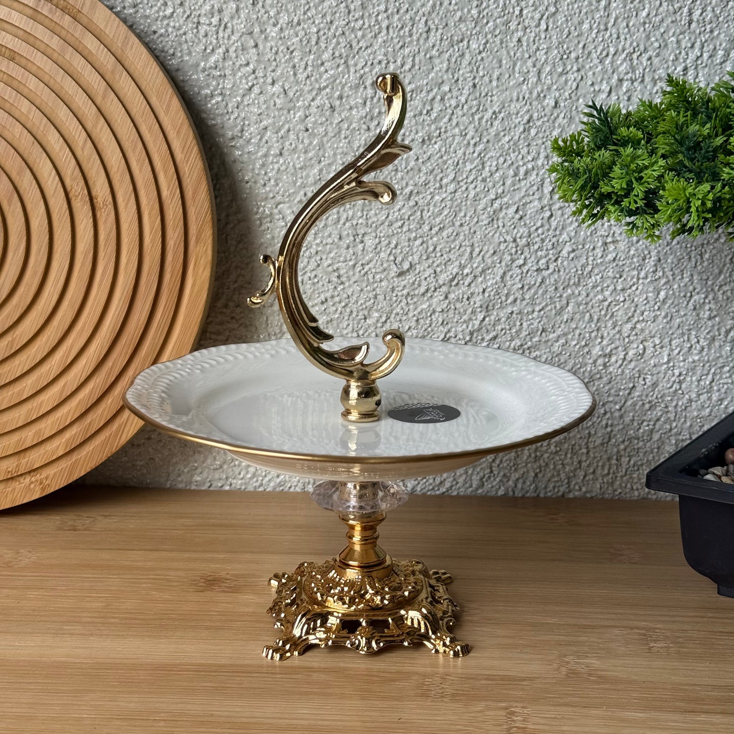 Firuze Gold Ayaklı Porselen Sunumluk Tutmalı 19 cm Kod:3732