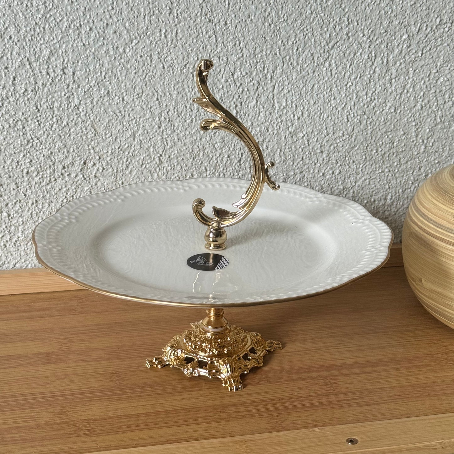 Firuze Gold Yaldızlı Porselen Ayaklı Sunumluk Tutmalı 25 cm Kod:3733