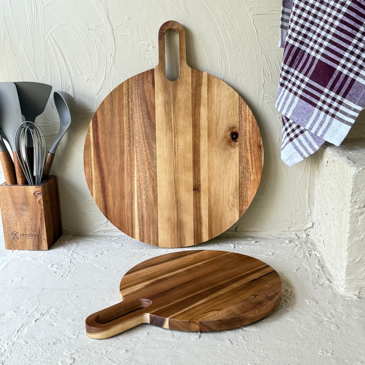 Arow Akasya Ağacı Yuvarlak Tutmalı İki Boy Kesme Tahtası KOD:0916-17