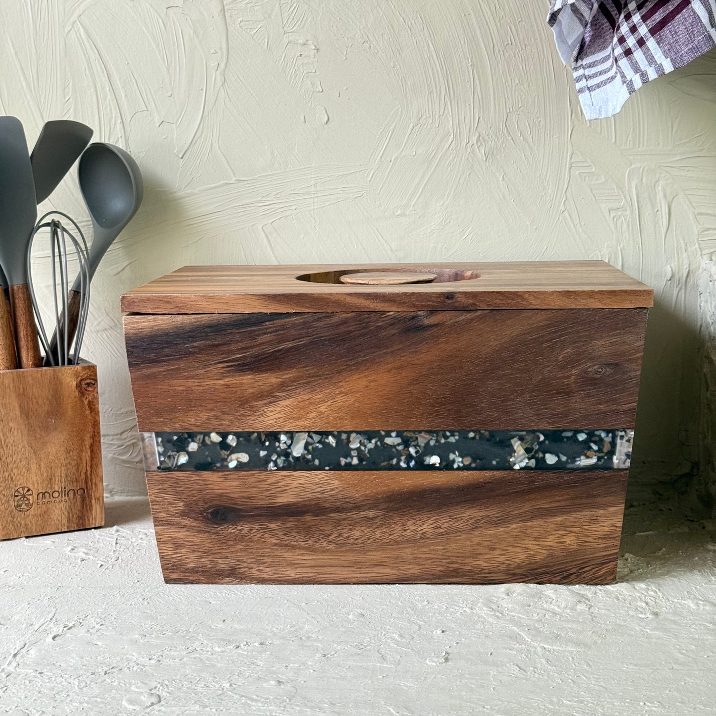 Arow Akasya Ağacı Ekmek Kutusu Epoksi Detay KOD:1152