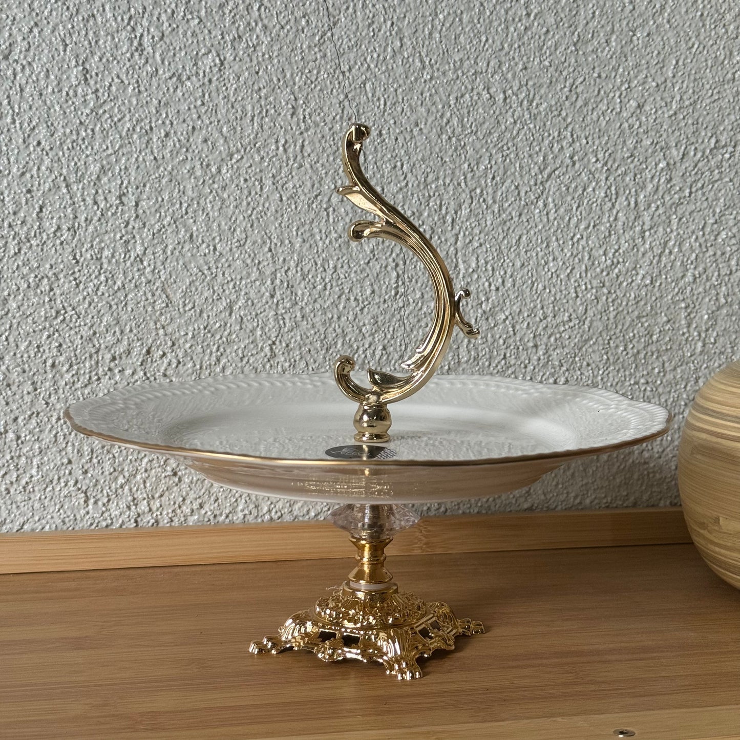 Firuze Gold Yaldızlı Porselen Ayaklı Sunumluk Tutmalı 25 cm Kod:3733